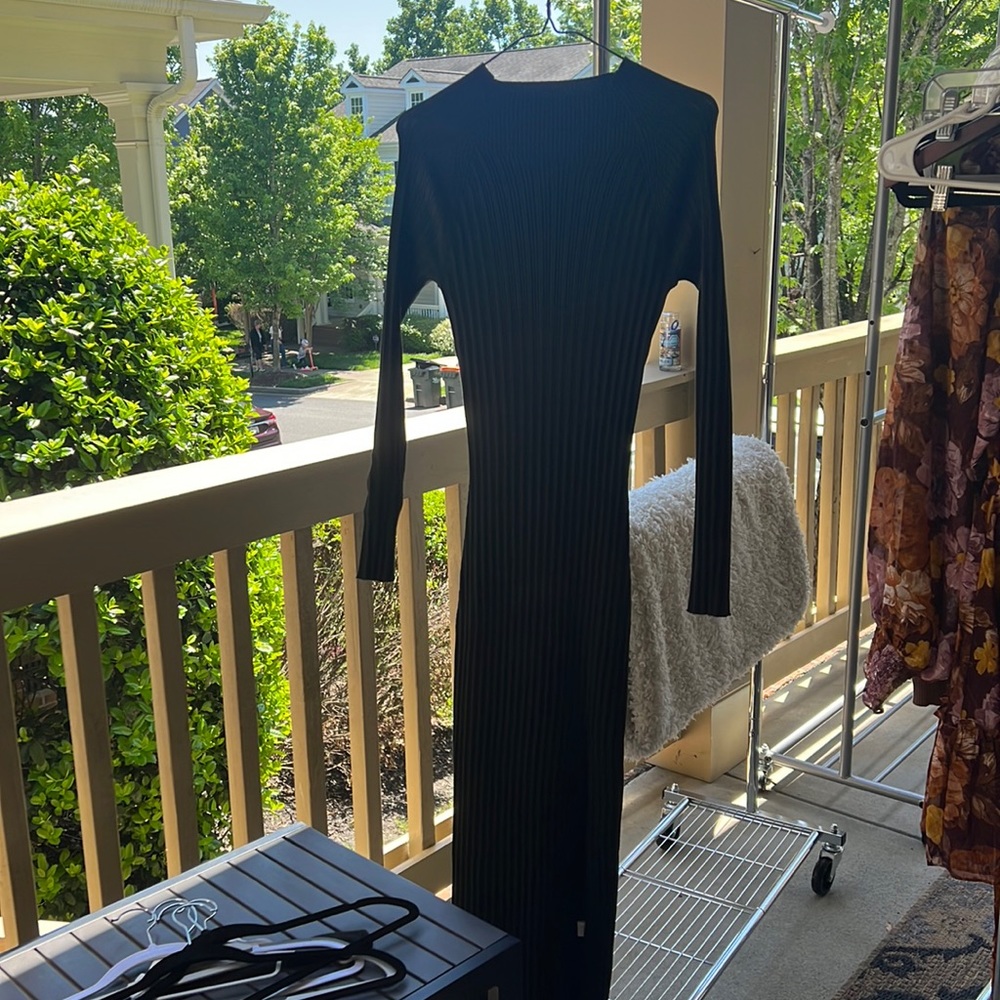 VICI Long Sleeve Midi Dress